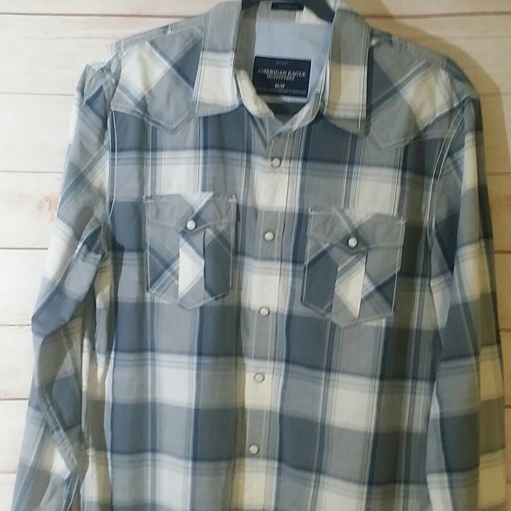 American eagle pearl snap button down